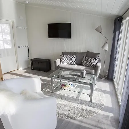 Aabor Buene-svolvaer Semesterbostad *